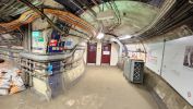 PICTURES/Old Euston Tube Station - London, England/t_20230521_130409.jpg